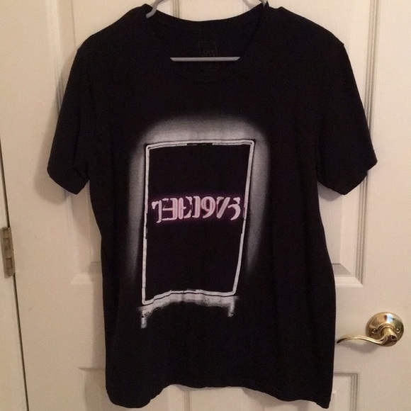 Hot Topic Tops - 1975 band T-shirt